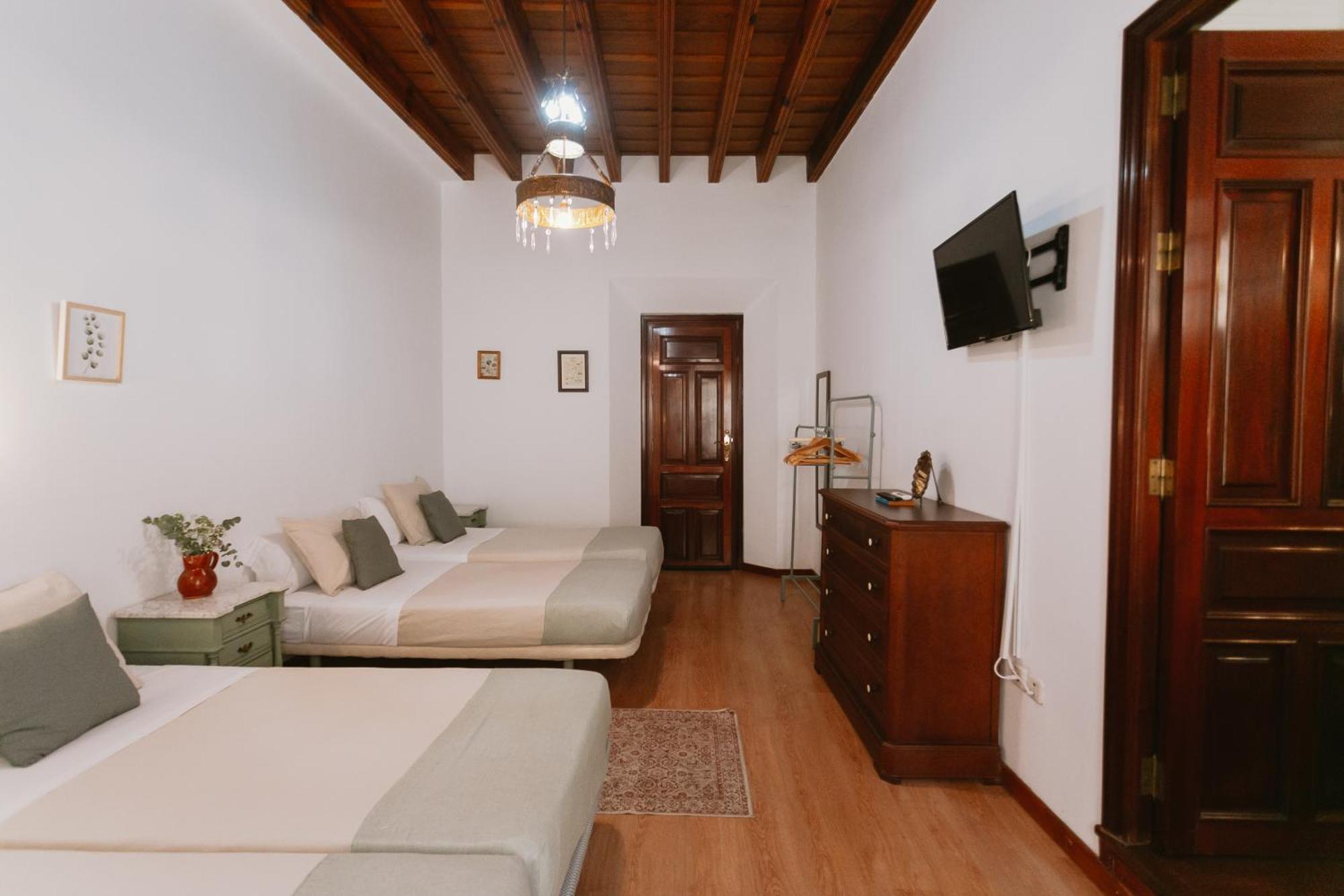 Komodo Casa Maravillas Rooms Sevilla Exterior foto